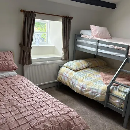 The Greyhound * Grizebeck