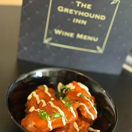 The Greyhound ホテル *