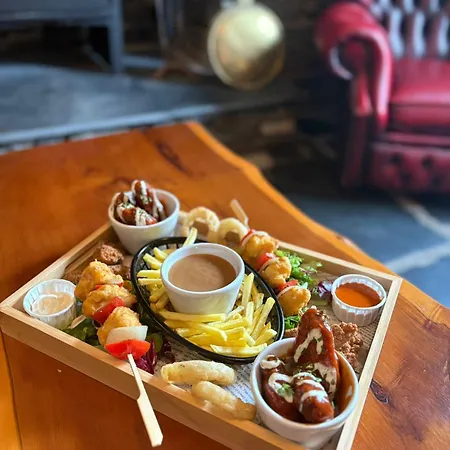 The Greyhound * Grizebeck